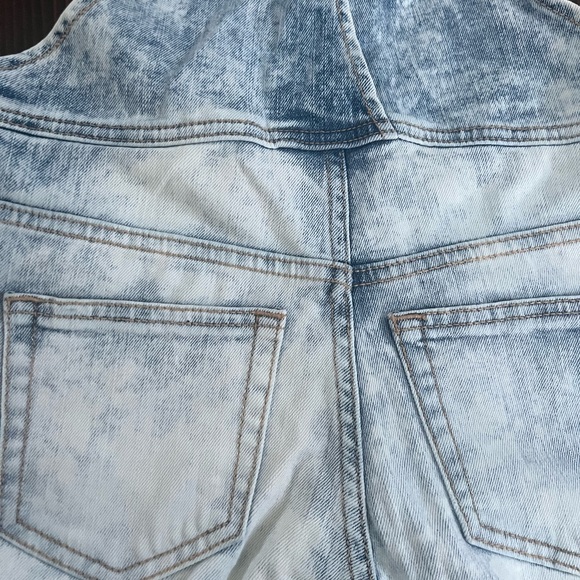 Bebe Distressed Suspender Shorts - Picture 5 of 8